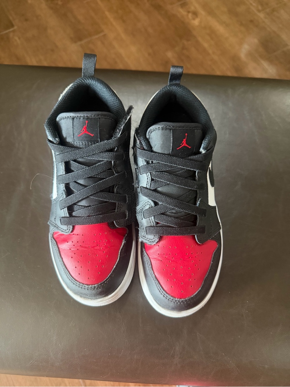 Jordan Kids Black and Red Low-Top Sneakers